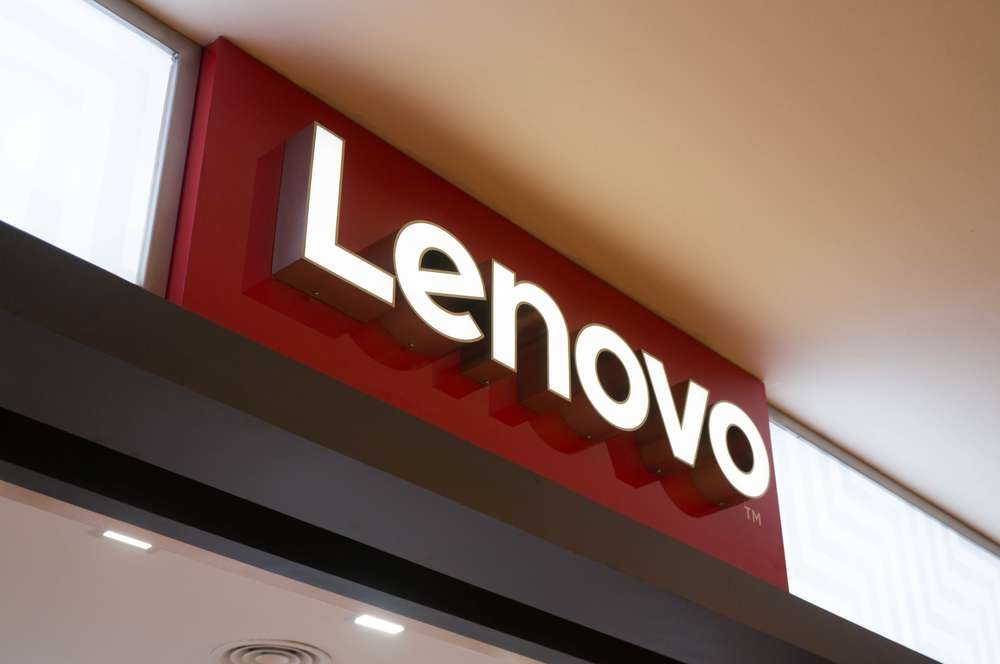 Lenovo registra ingresos y utilidades récord y se transforma de una compañía de dispositivos a una de soluciones