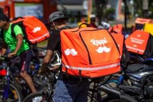 repartidores de Rappi en bicicleta.