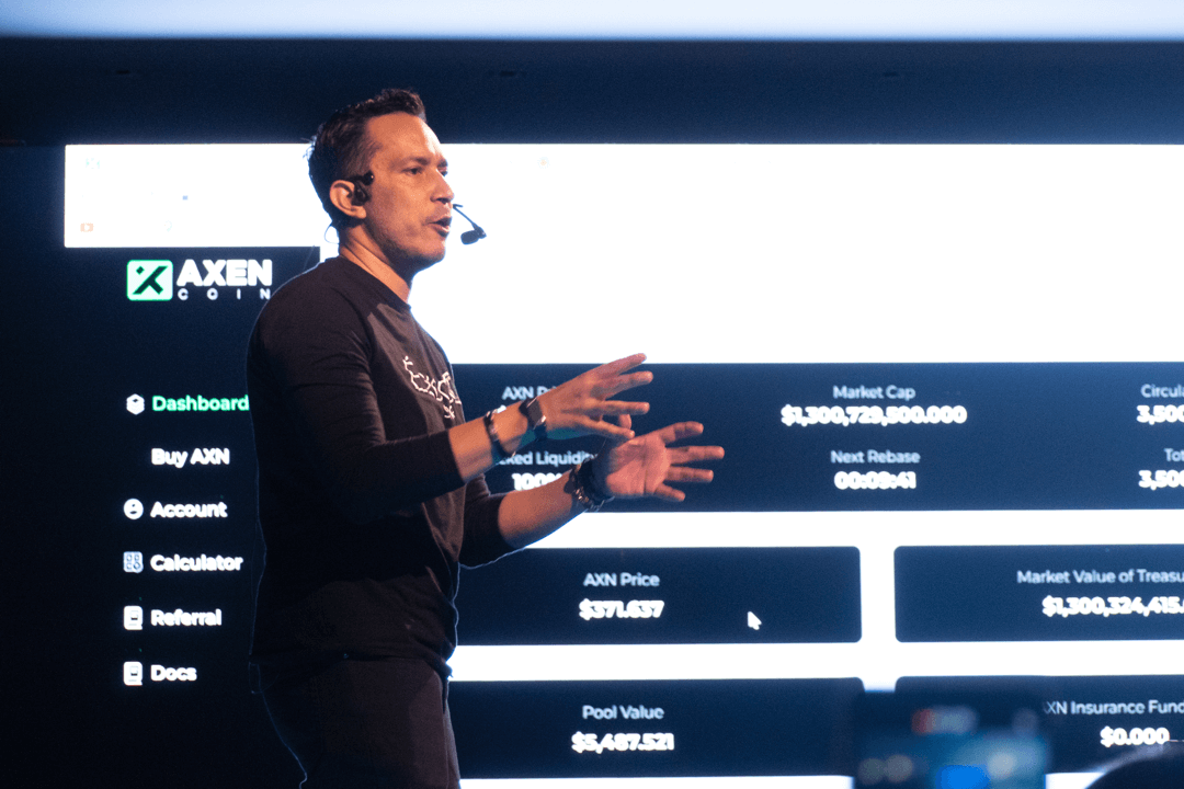 Dante Eludier, CEO de Axen Capital, presentó la criptomoneda AxenCoin en Morelia.