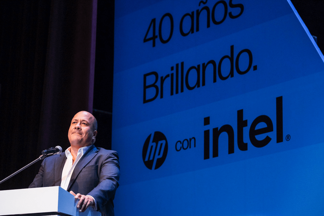Enrique Alfaro, gobernador de Jalisco, en el acto de HP.