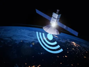 La cobertura del Internet satelital permite que la señal llegue a zonas alejadas, rurales o donde no hay cableado o fibra, lo que permite que dar el servicio en todos los Estados del país.